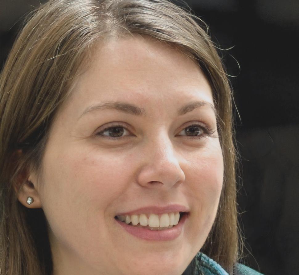 María González, Especialista en Software Financiero